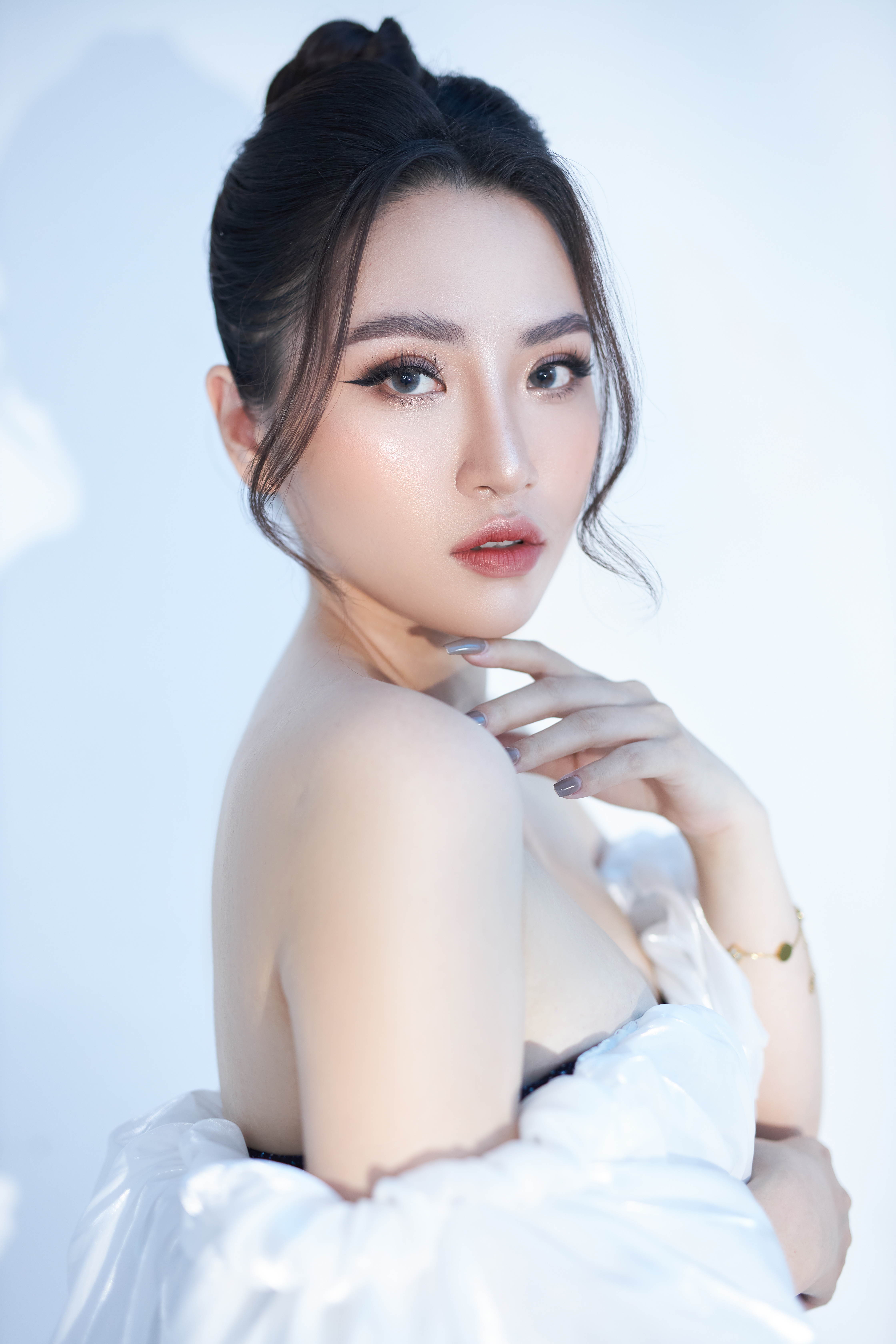 /UserFiles/miss/miss2022/11- Dương Thị Thủy - S1/Duong Thi Thuy S1(7).jpg